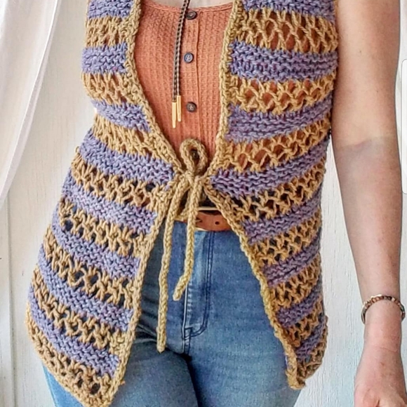 Vintage 70's Crochet Hippie Vest!⭐🌙 - Picture 2 of 8